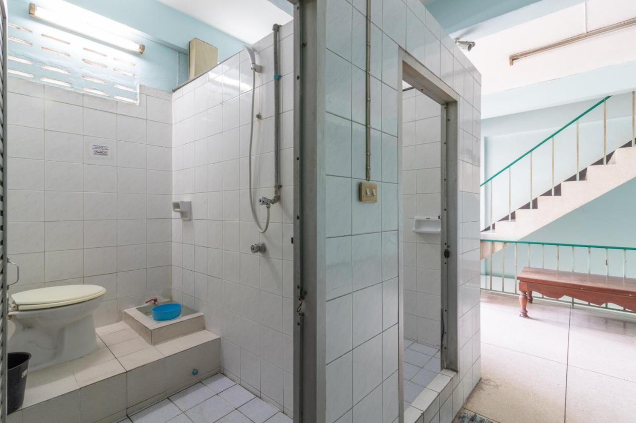 7 Holder Guesthouse Бангкок Екстер'єр фото